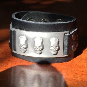 Metal Skull and Hardware 6 Snap Closure Cuff